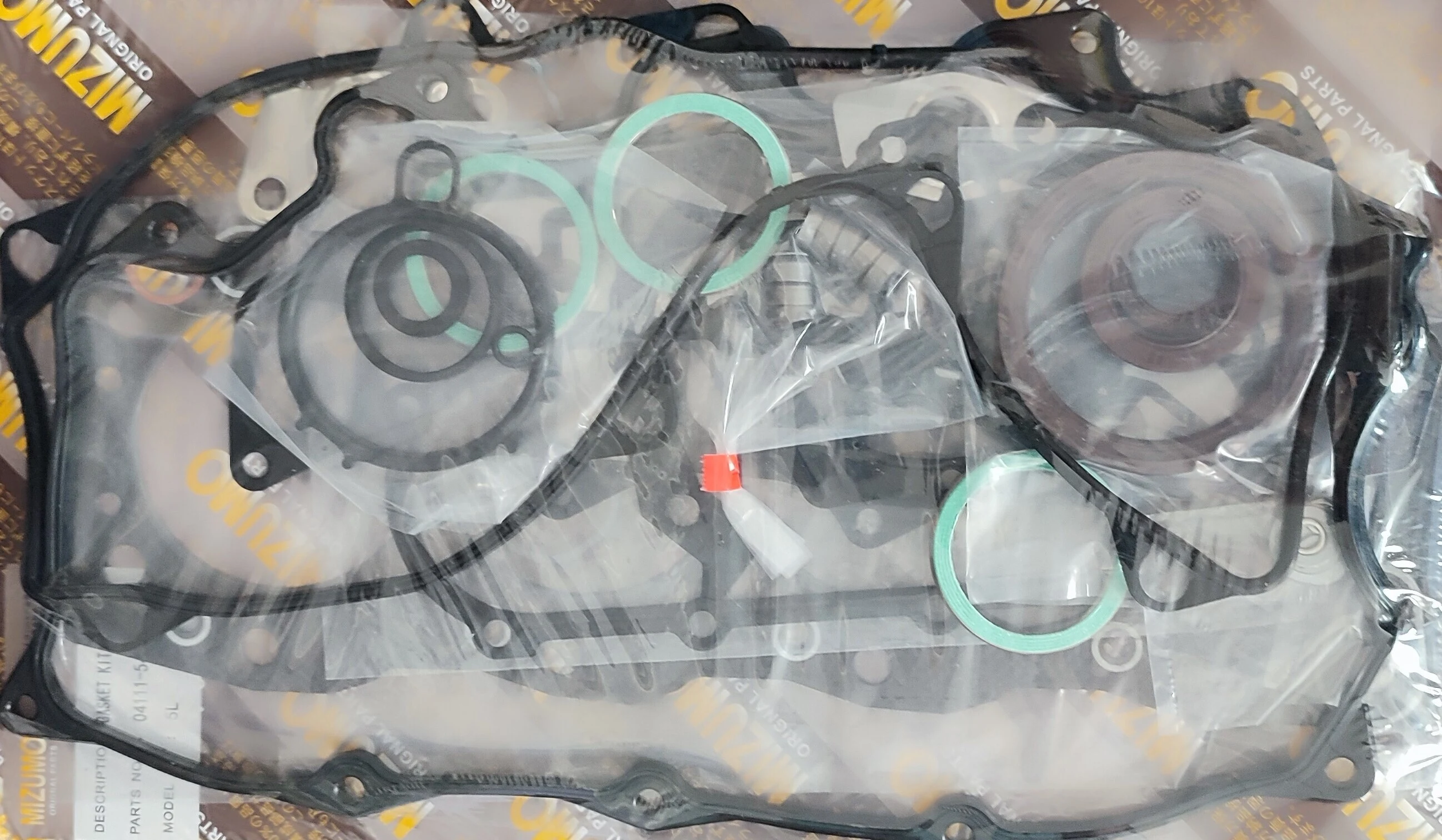 Ремкомплект двигателя Toyota 5L (04111-54220)