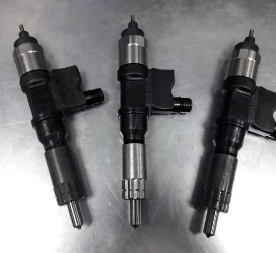 Форсунка топливная Denso, Isuzu (095000-5343)
