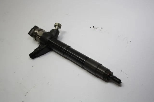 Форсунка топливная Denso, Mitsubishi 4M41 (095000-7500)