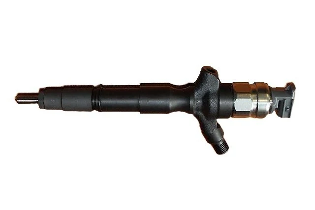 Топливная форсунка Denso 095000-8011 Howo A7