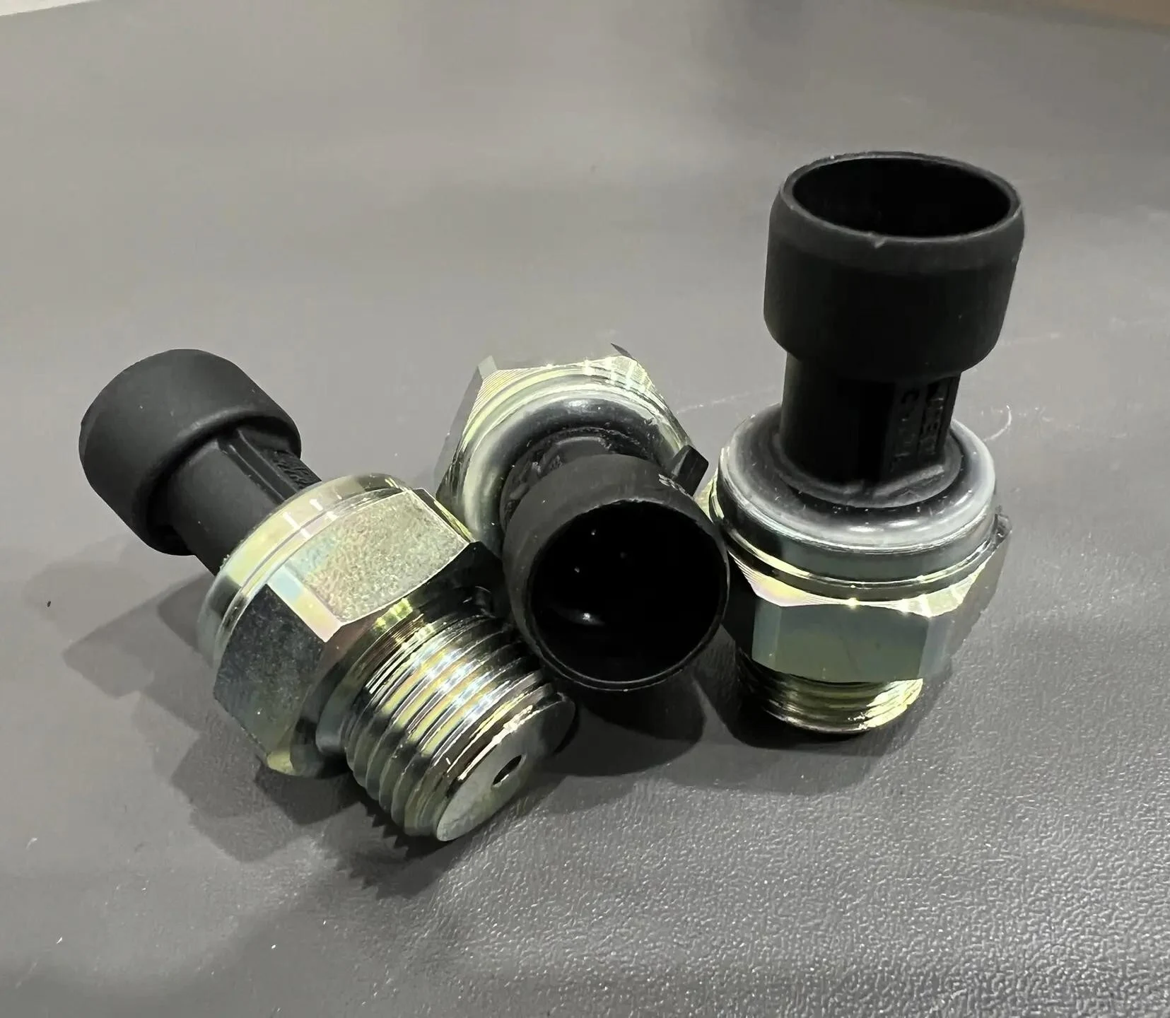 Датчик давления масла MC11/MC13 (M18*1.5) Howo T5G - 202V27421-0313
