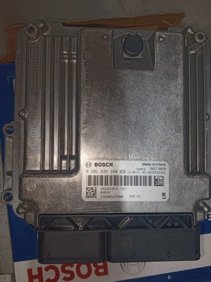 Электронный блок управления (ЭБУ) ECU (мозги) HOWO T5G (540 л.с.)