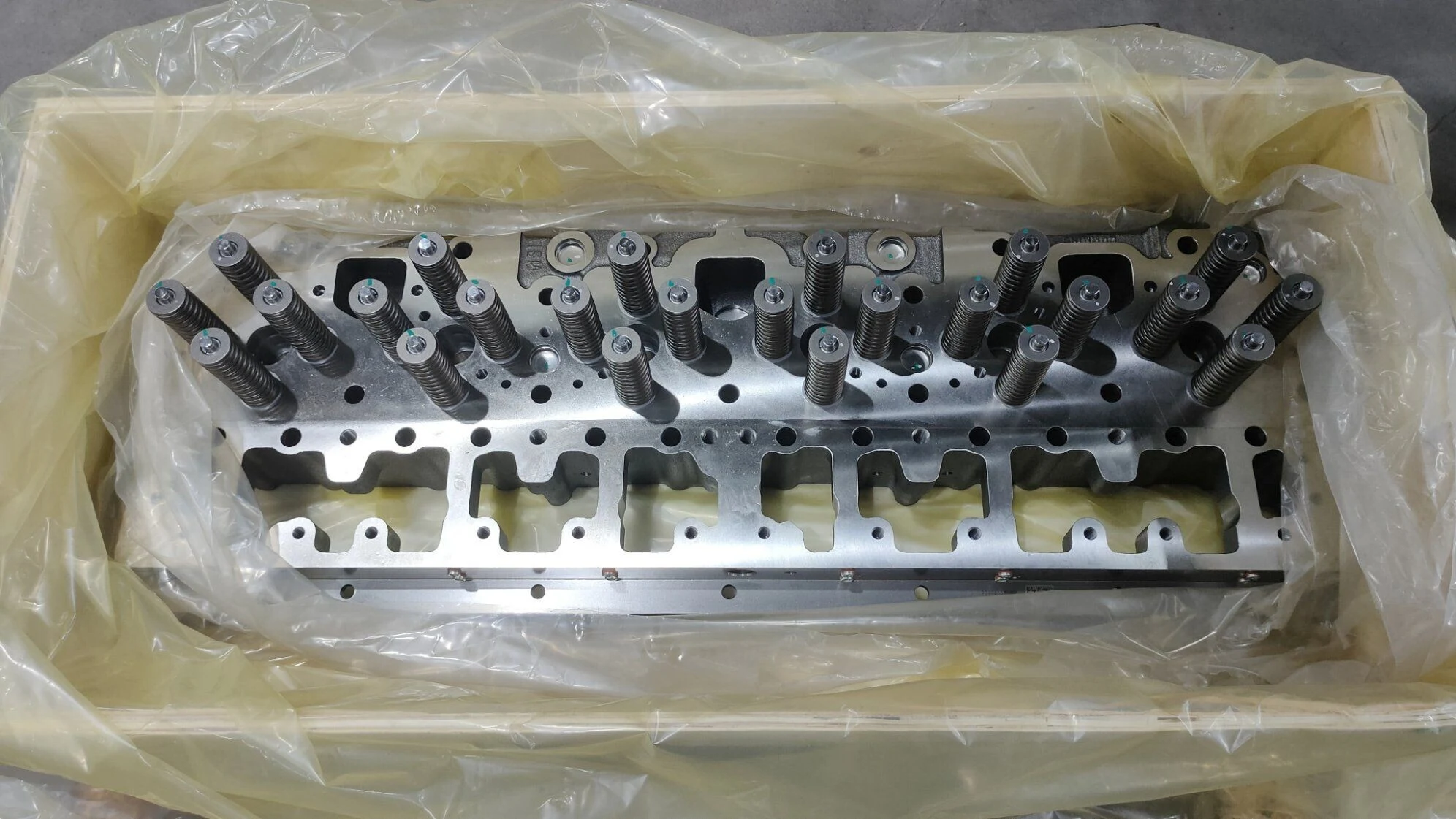 ГБЦ в сборе M11 (2864028)