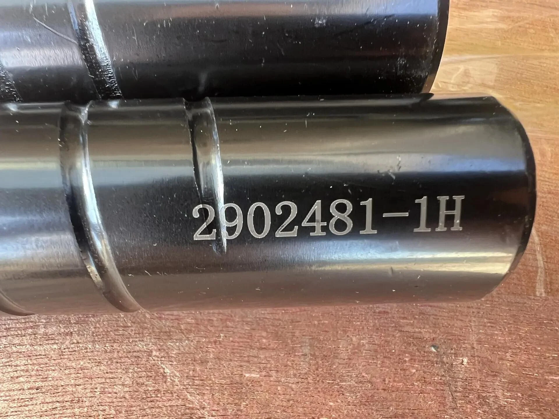 Палец передней рессоры Faw L-160 (черные) 2902481-1Н