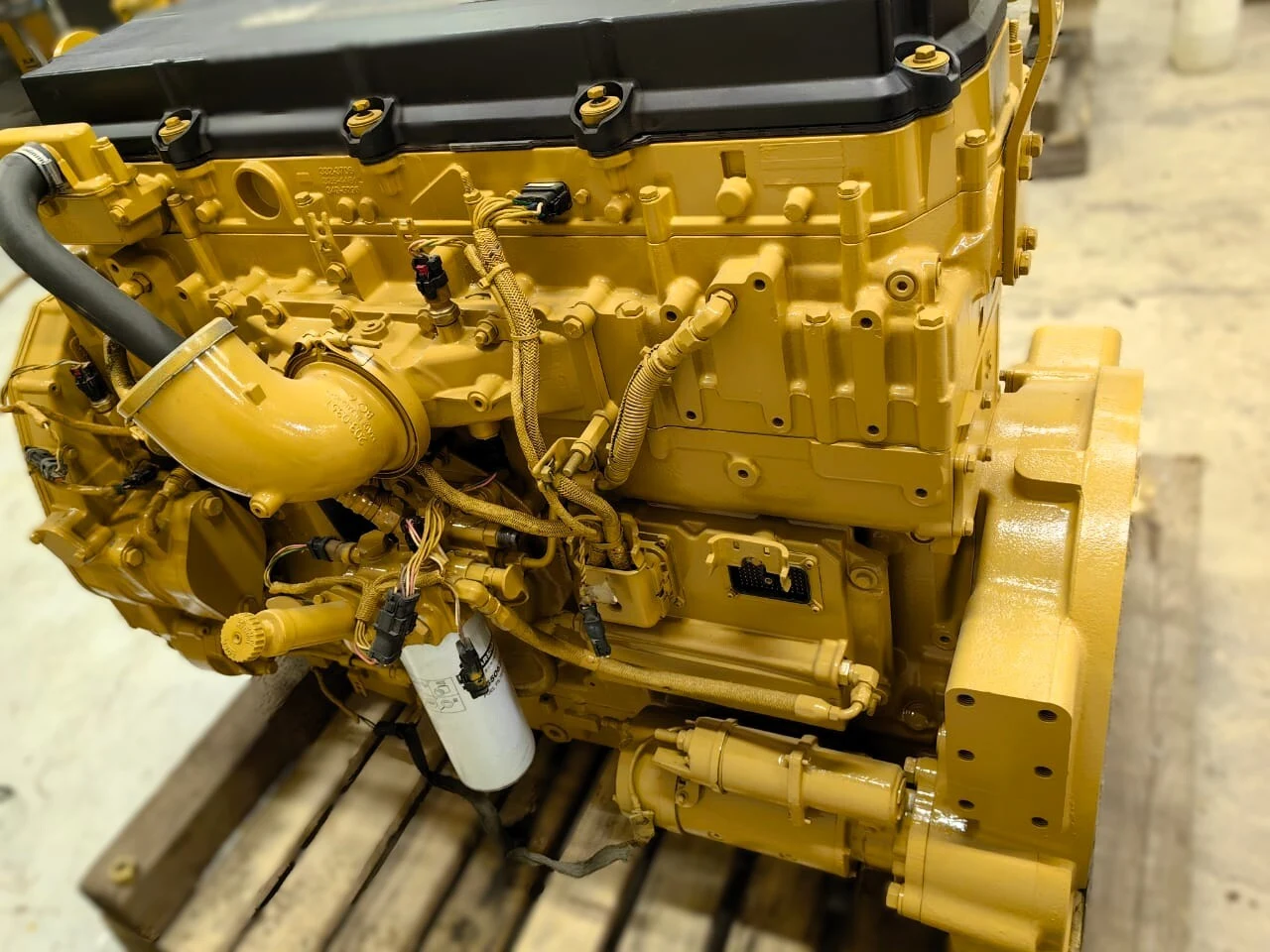 Двигатель Caterpillar C13 оригинальный, восстановленный