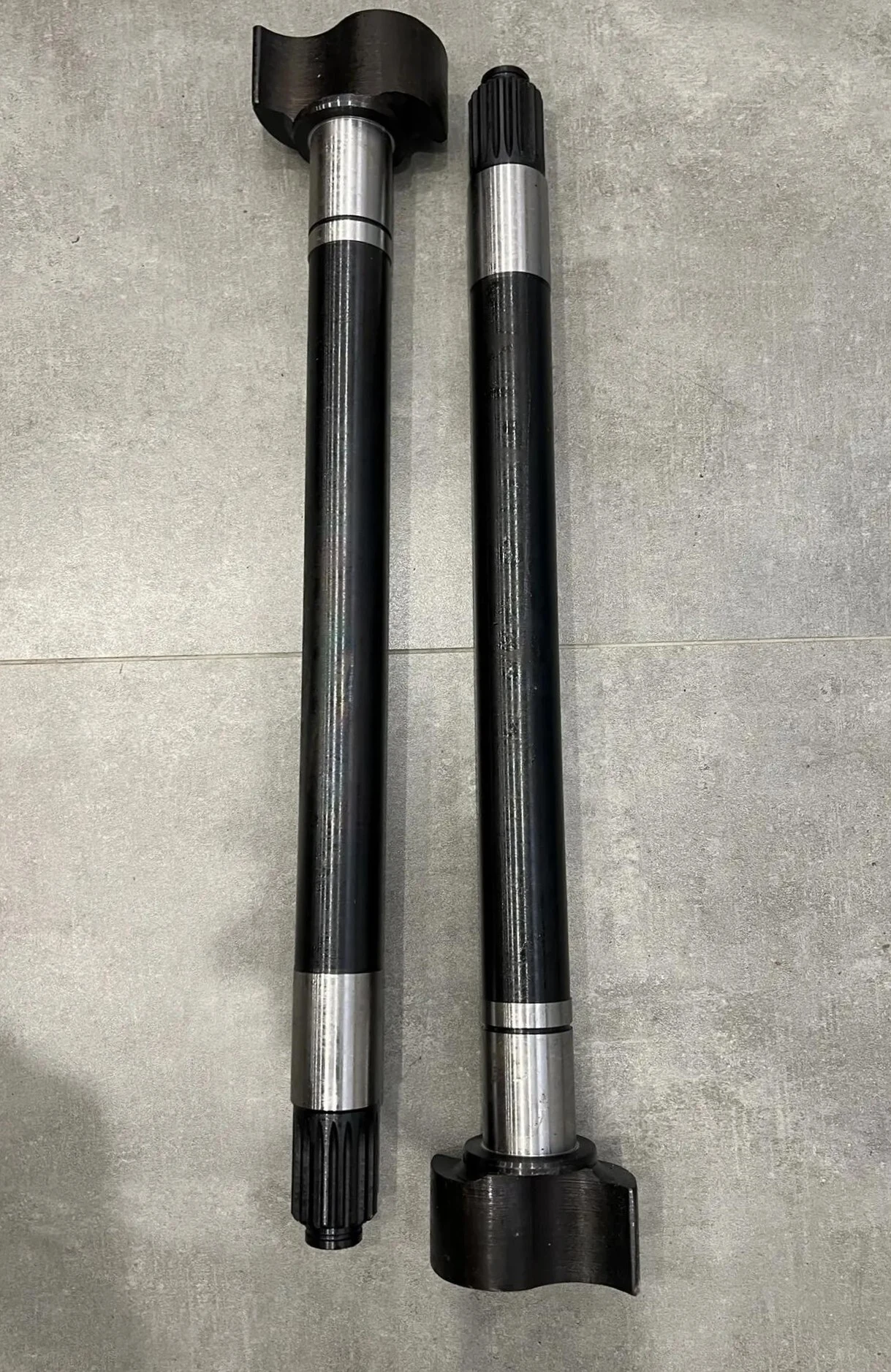 Кулак тормозной задний правый X3000 (L=550 D=40 Z=19)