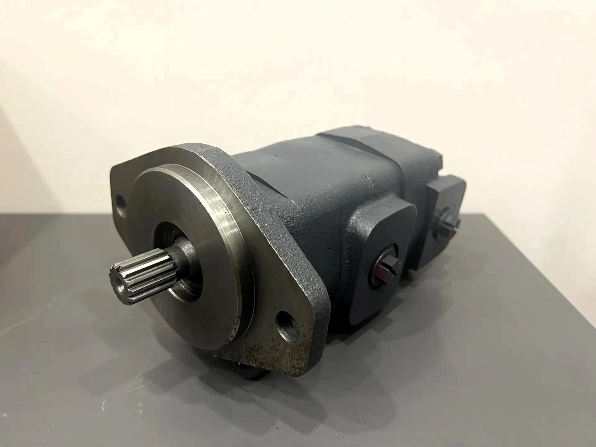 Гидронасос тандемный Volvo EC460B, EC460C, PL4608, PL4611 (VOE14537295)
